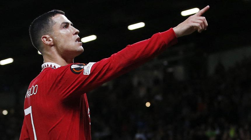 Cristiano Ronaldo golle geri döndü! Manchester United rakibini 3-0'la geçti