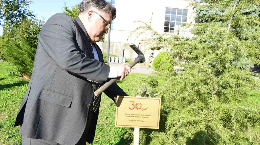 Vefat edenlerin anısı dikilen fidanlarla yaşatılacak