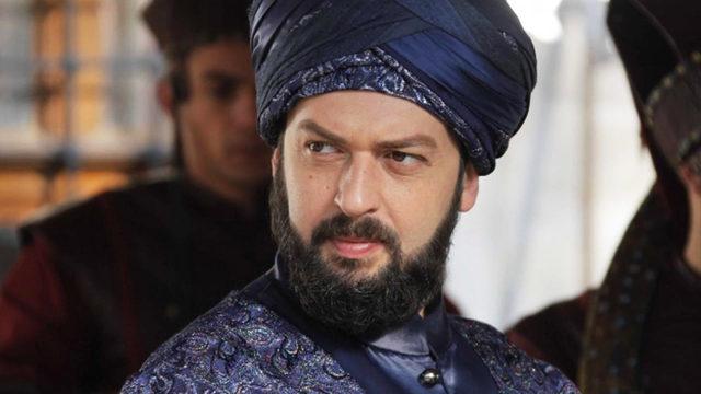 Cici filmiyle ekrana dönen Okan Yalabık son haliyle şaşkına çevirdi! Görenler tanımakta zorlandı