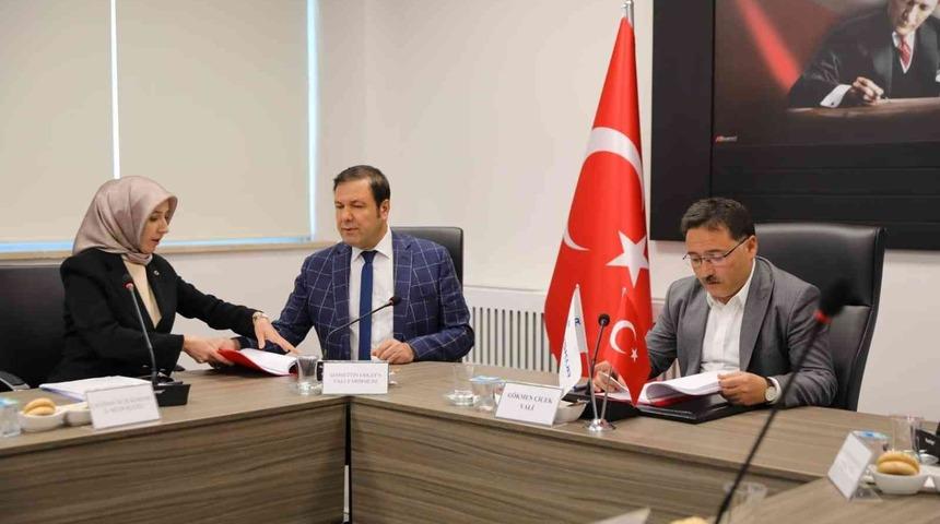 İl İstihdam ve Mesleki Eğitim Kurulu Toplantısı Vali &Ccedil;i&ccedil;ek başkanlığında yapıldı