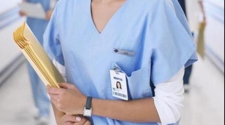 S&uuml;rekli yaralı askerlerin odasına giren hemşireye g&ouml;zaltı