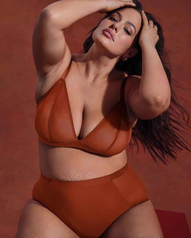 'Evlenmeden sevişmem' demişti! Büyük beden model Ashley Graham süper minili pozlarını paylaştı