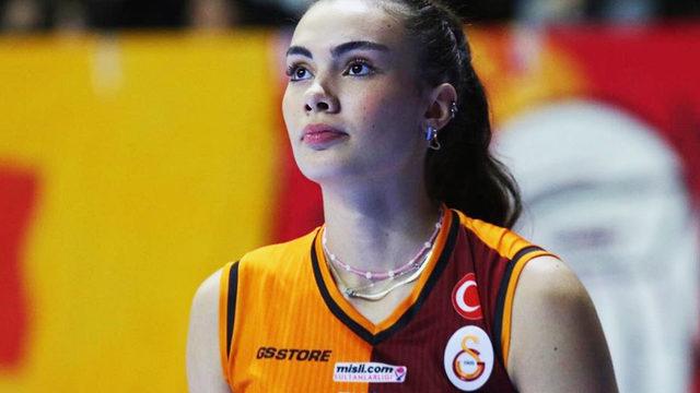 Galatasaray'ın yıldızı Beren Yeşilırmak güzelliğiyle sosyal medyayı salladı! 'Aslan kraliçe'