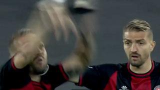 Galatasaray maçında Caner Erkin'e yoğun tepki! Top ayağına değer değmez...