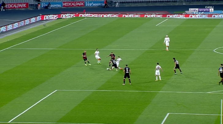 Galatasaray bu sezon ilki yaşadı! Kırmızı kart sonrası ortaya çıktı... G2