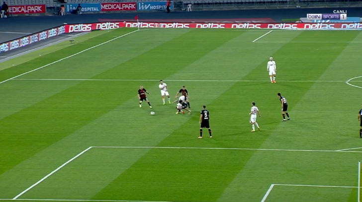 Galatasaray bu sezon ilki yaşadı! Kırmızı kart sonrası ortaya çıktı... G3