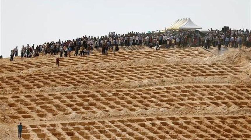 Y&uuml;rek Yakan Hain Saldırıda Hayatını Kaybedenler Yanyana G&ouml;m&uuml;ld&uuml;!