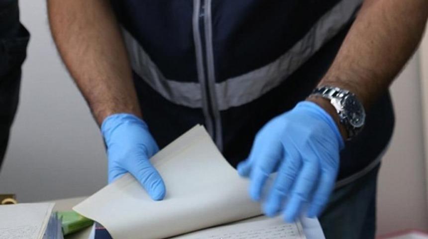 PKK propagandası yapanların evlerinde FET&Ouml; d&ouml;k&uuml;manları bulundu