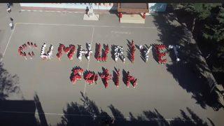 300 öğrenci ile Cumhuriyet yazdılar, havadan görüntülediler