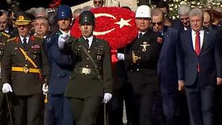 Erdoğan başkanlığında Anıtkabir ziyareti! Devlet erkânı Atatürk'ün huzurunda... Anıtkabir defterinde TOGG mesajı