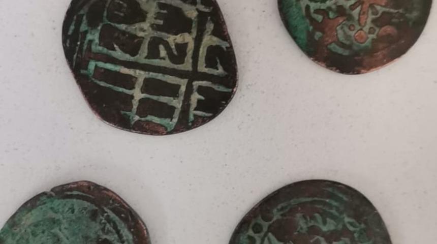 İzmir'de 661 sikke ele ge&ccedil;irildi