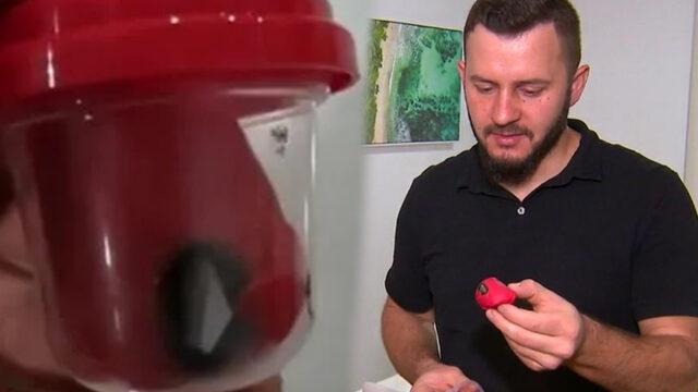 Yeni yürümeye başlayan çocuğunun oyun hamurundan jilet çıktı! “Tam zamanında yetişmeseydim ne olacaktı?”