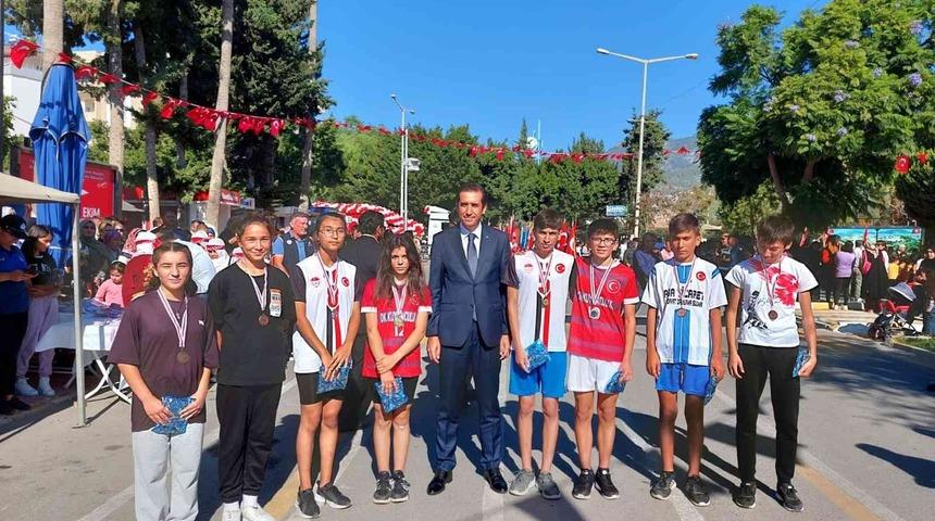 Bozyazı&rsquo;da cumhuriyet coşkusu