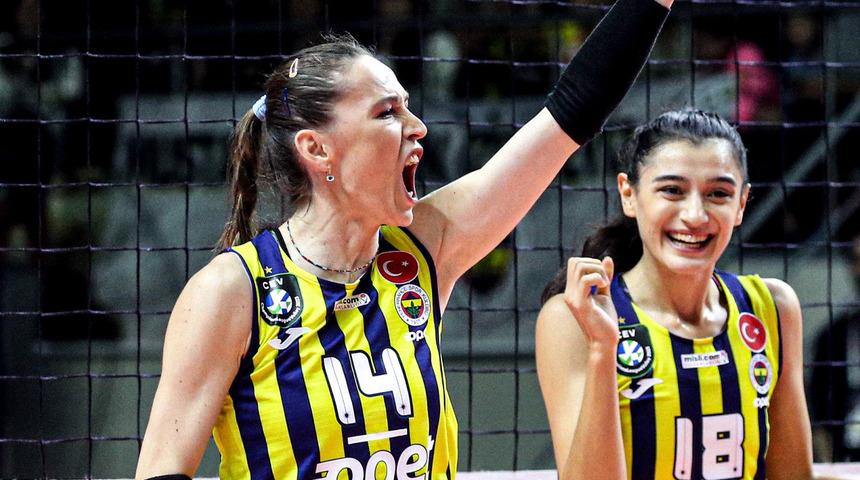 Fenerbahçe, Kadınlar Voleybol Şampiyonlar Kupası şampiyonu! Üst üste 4. kez...