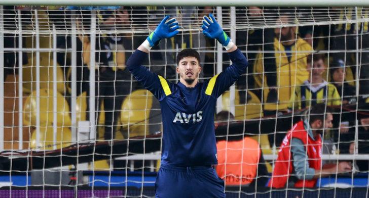 Ali Koç'tan Altay Bayındır'a tepki gösteren taraftarlara sitem! ''Biz böyle değildik, resmen alay ettiler'' G5