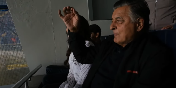 'Mahalle takımı bu golleri yemez!' dedi, maç sonunda dans şov yaptı! Teknik Direktör Yılmaz Vural, Fenerbahçe - Rennes maçında hop oturdu hop kalktı... G3