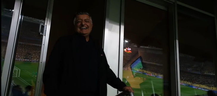 'Mahalle takımı bu golleri yemez!' dedi, maç sonunda dans şov yaptı! Teknik Direktör Yılmaz Vural, Fenerbahçe - Rennes maçında hop oturdu hop kalktı... G2