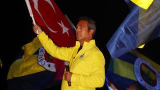 Fenerbahçe camiası, Cumhuriyet’in 99’uncu yılı için yürüdü