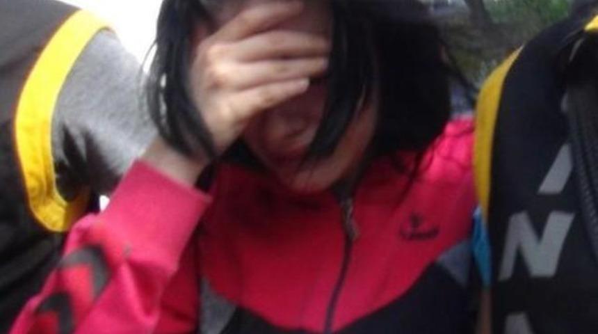 &Uuml;vey Babasını &Ouml;ld&uuml;ren 20 Yaşındaki Gen&ccedil; Kız Ka&ccedil; Yıl Ceza Aldı?