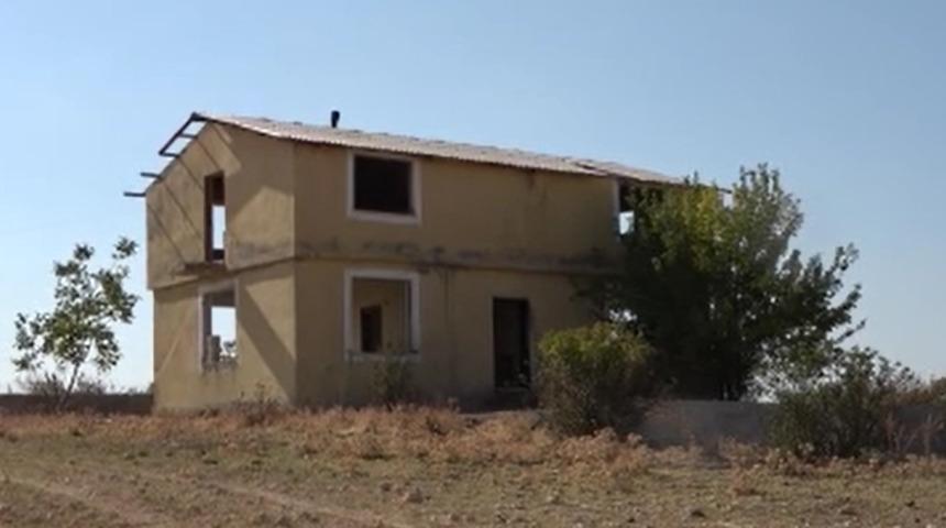 Sır dolu dehşet! Poşete sarılı kadın cesediyle karşılaştılar... Her detayı korkunç: Tamamen çürümüş