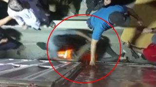 Pakistan'ın eski Başbakanı Khan'ın başlattığı yürüyüşte bir muhabir ezilerek öldü