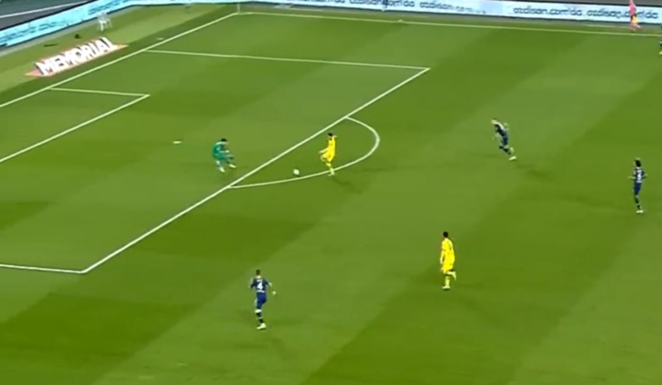 Son dakika: 'Artık dinlendirilmeli!' Fenerbahçe - İstanbulspor maçında Attila Szalai'nin hatası pahalıya patladı! Jetmir Topalli boş kaleye topu gönderdi.. G4