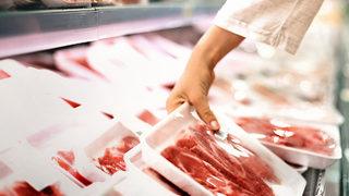 Eti o renkte görüyorsanız sakın almayın! Kilosu 160 TL'yi aştı, içine su katarak insanları böyle kandırıyorlar