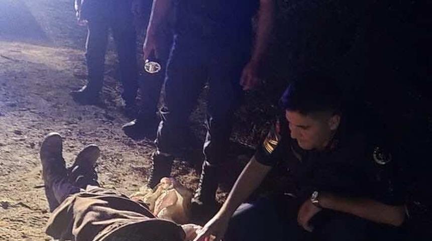 Ko&ccedil;arlı&rsquo;da kaybolan şahıs, kayalıklarda yaralı halde bulundu