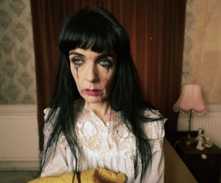 Bir hayaletle evlenmek isteyen Brocarde, düğün tarihini açıkladı! “Yıllarca cinsel ilişkiye girdik, şimdi Cadılar Bayramı’nda evleniyoruz” G1