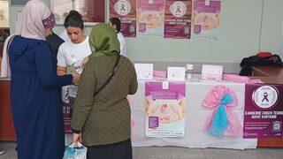 Cizre’de meme kanserinde farkındalık standı açıldı