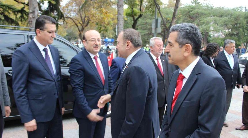 Eroğlu’ndan İBB’ye Haliç eleştirisi: “Bakarsan bağ, bakmazsan dağ olur”