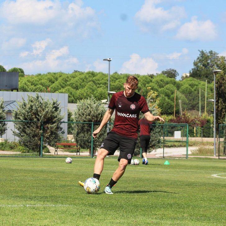 'Bonservisini hemen alalım!' Fenerbahçe'de istenmedi, yeni takımında şov yapıyor! G4