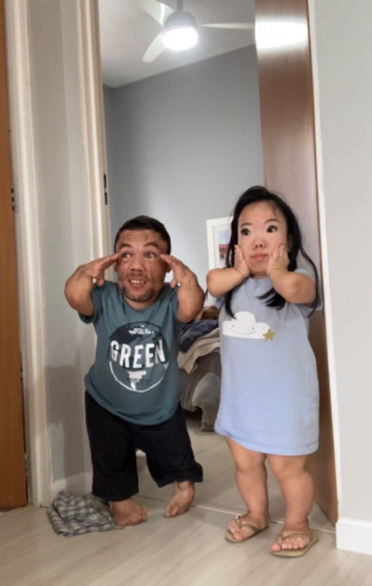 Dünyanın en kısa boylu çifti olarak Guinness Dünya Rekorlar Kitabı’na girmişlerdi! “Günlük hayat bizim için zor” G5