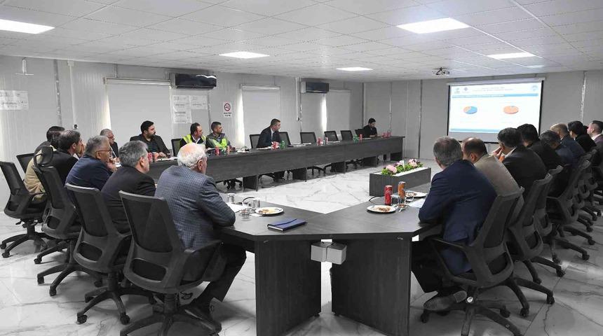 Başkan B&uuml;y&uuml;kkılı&ccedil;&rsquo;tan raylı sistem toplantısı