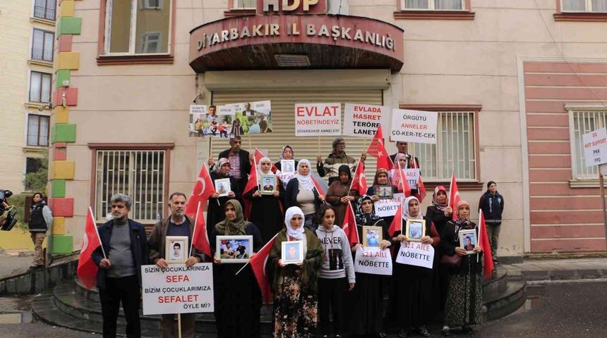 Aileler direniyor, evlat n&ouml;betine katılımlar devam ediyor