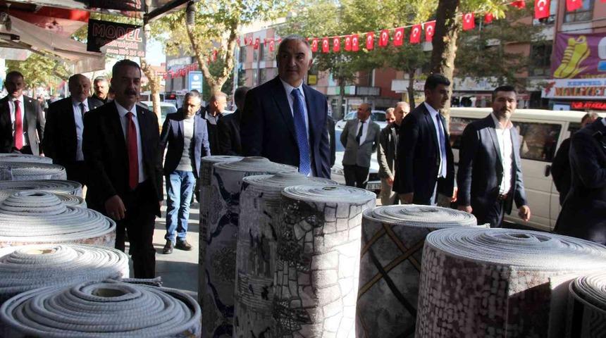 Bakan Ersoy, Erzincan&rsquo;da esnaf ziyaretinde bulundu