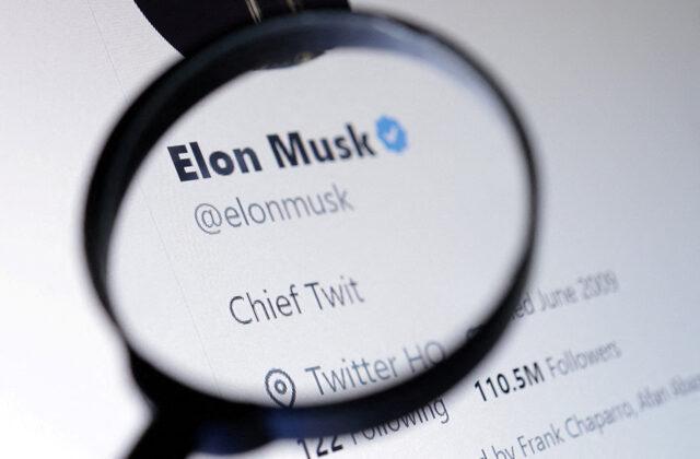 FILE PHOTO: Illustration shows Elon Musk's Twitter account