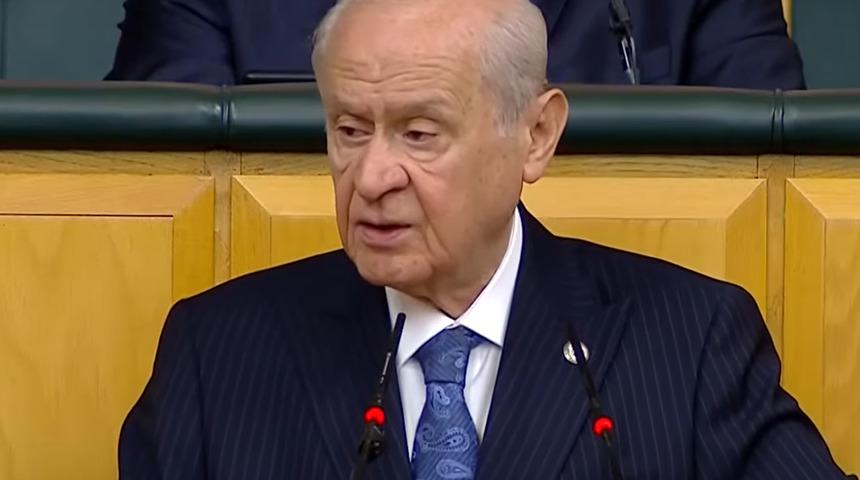 Son dakika | Bahçeli'den oyuncu Burak Haktanır'a destek! Ödül törenine 'TTB Başkanı' gerginliği damgasını vurmuştu... "Boynumuzun borcudur"