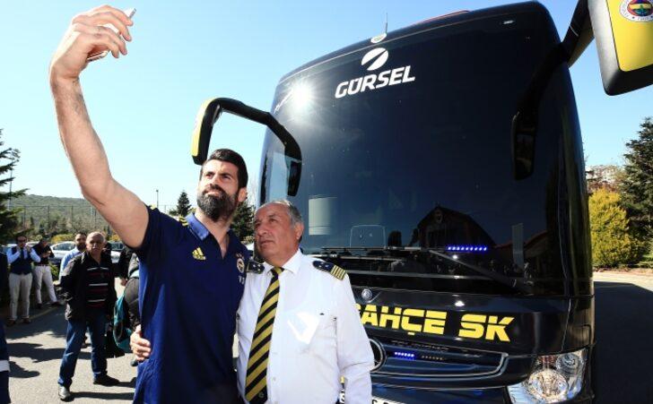 Fenerbahçe'nin kaptan şoförü Cemal Karakış'tan samimi itiraf! "Kayseri'de güzel bir dayak yedim, kafam kırıldı" G3