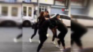 Liseli kızların sevgili kavgası kamerada! Saç saça baş başa birbirlerine girdiler