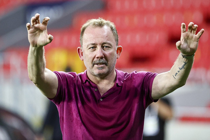 Sergen Yalçın sonunda sessizliğini bozdu! Fenerbahçe ve Galatasaray'dan teklif aldı mı? Kendisi resmen açıkladı... G2