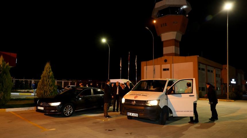 Solingen faciasında 5 yakınını kaybeden Mevl&uuml;de Gen&ccedil;'in cenazesi Samsun'a getirildi