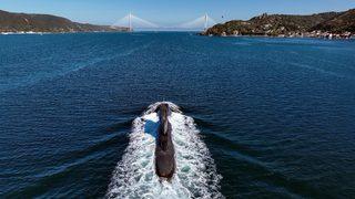 Türk denizaltısının boğazdan geçtiği anlar hayran bıraktı