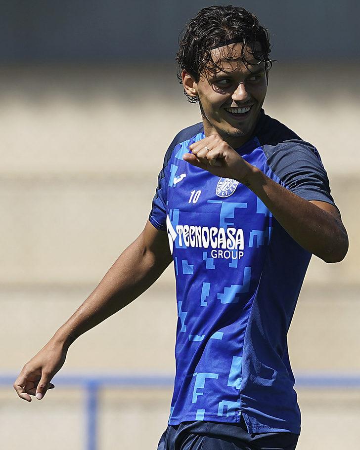 Arda Turan'dan sonra tarihe geçecek! Karim Benzema ile yarışan Enes Ünal'a dünya devi talip oldu! G1