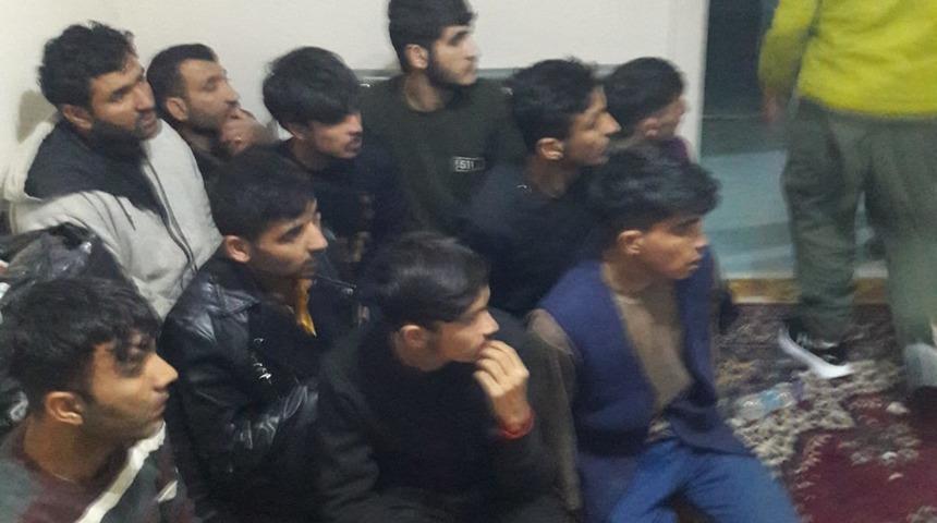 Malatya'da 11 d&uuml;zensiz g&ouml;&ccedil;men yakalandı