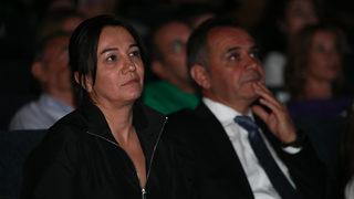 İzmir'deki depremde hayatını kaybeden ikizler için anma gecesi