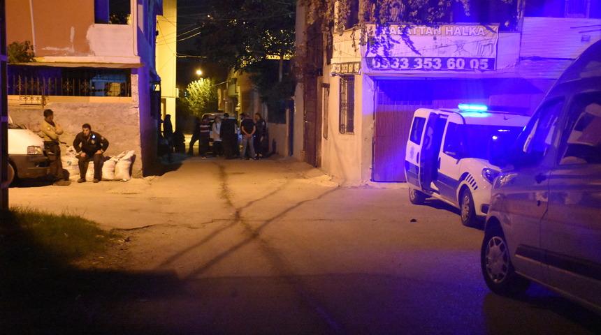 Adana'da iki grup arasındaki silahlı kavgada 1 kişi ağır yaralandı