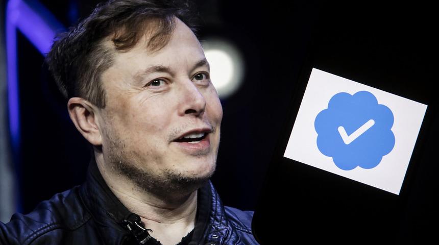 Elon Musk'tan çok konuşulacak paylaşım! 'Mavi tik' ödeme planını eleştirenleri tiye aldı