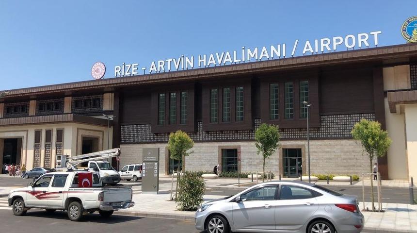 Rize Artvin Havalimanını 411 bin 171 yolcu kullandı