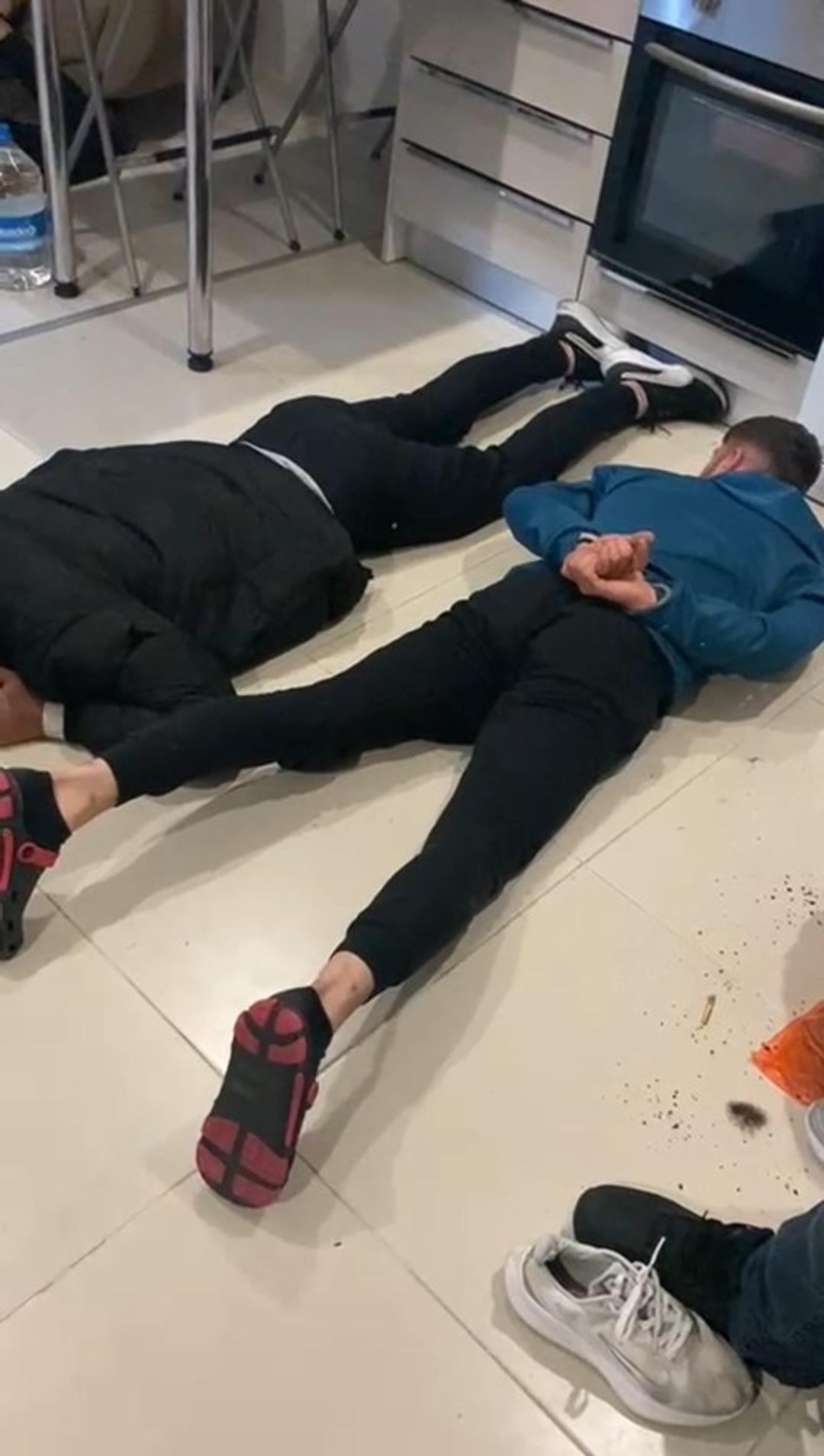 Lav silahının yanında bulundu: Gaziosmanpaşa'da şoke eden 'suikast' detayı! Su&ccedil; makinesi &ccedil;ıktılar